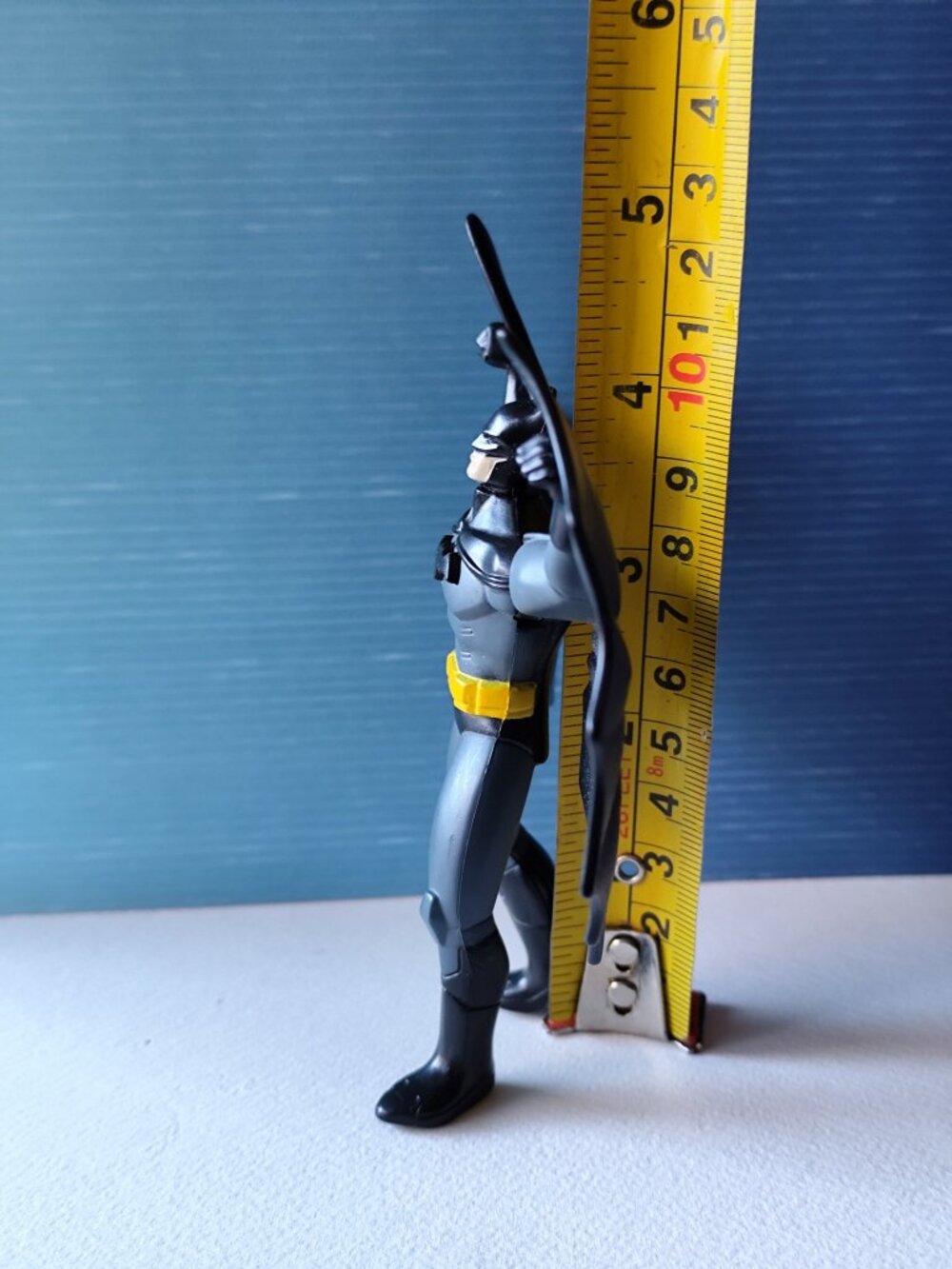 McDonald's 2011 Batman Action Figure with Cape